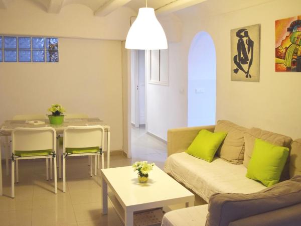 Apart and Benef : photo 1 de la chambre chambre double avec salle de bains privative extérieure