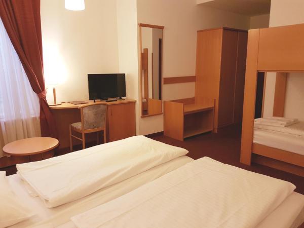 Hotel Haydn : photo 4 de la chambre chambre familiale