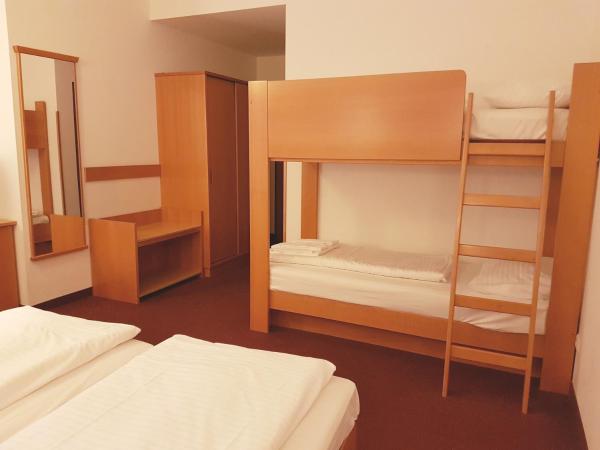 Hotel Haydn : photo 2 de la chambre chambre familiale