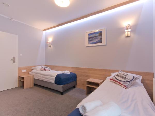 B&B Molo : photo 3 de la chambre chambre double ou lits jumeaux avec salle de bains privative