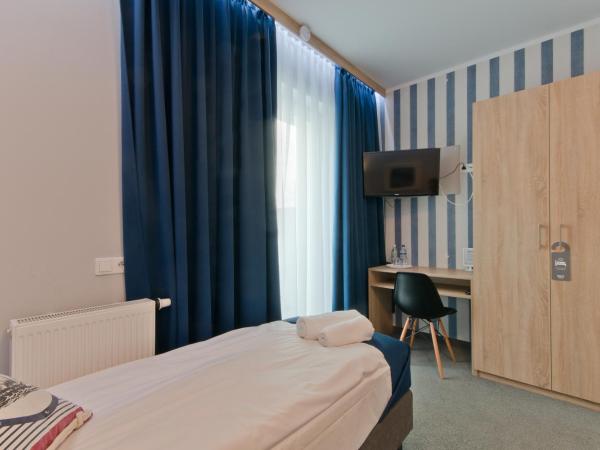 B&B Molo : photo 4 de la chambre chambre double ou lits jumeaux avec salle de bains privative