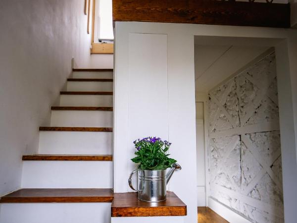 De Pedra e Sal Hostel & Suites : photo 5 de la chambre chambre familiale avec salle de bains privative