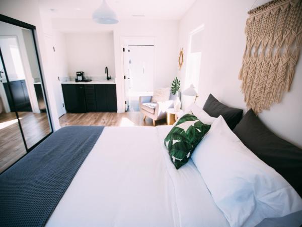 Noon on Sunset Hill : photo 5 de la chambre chambre lit queen-size deluxe