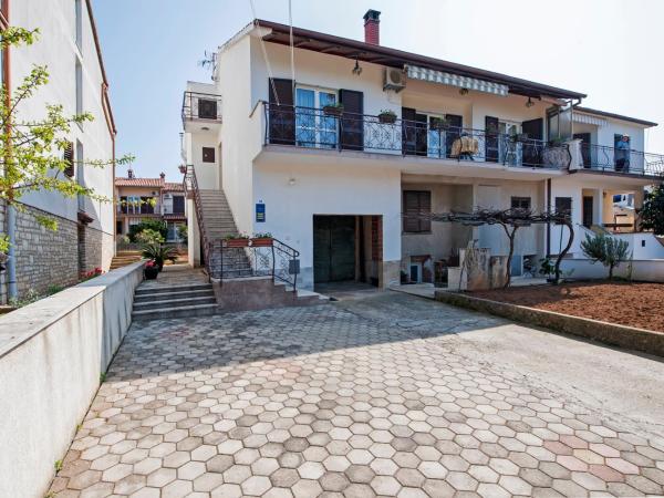 Rooms Stefania : photo 6 de la chambre chambre double - vue sur jardin