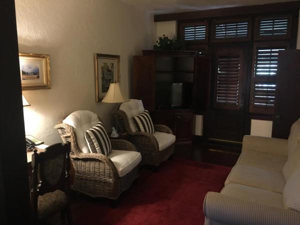 Park Plaza Hotel Orlando - Winter Park : photo 3 de la chambre suite lit king-size lune de miel