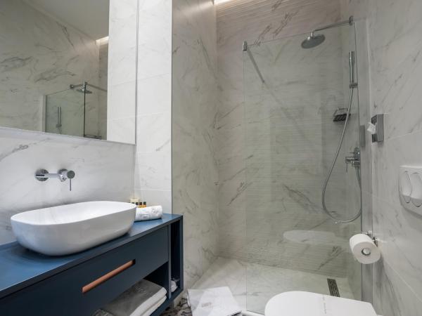 Zadera Accommodation : photo 6 de la chambre chambre double deluxe avec baignoire