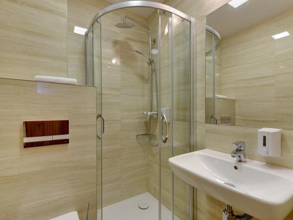 Abak : photo 9 de la chambre chambre triple