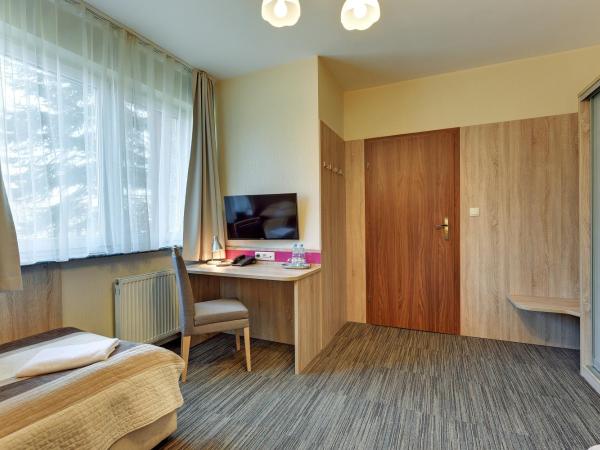 Abak : photo 7 de la chambre chambre lits jumeaux spacieuse