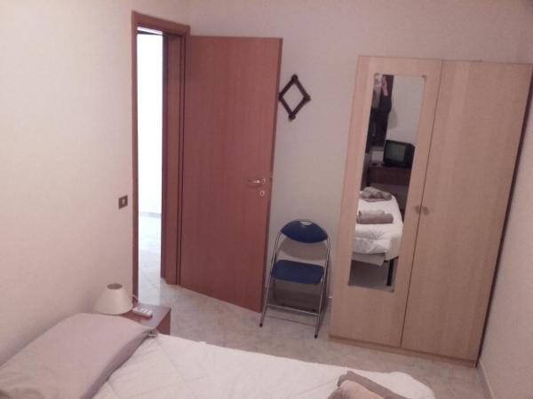 Home Sweet Home : photo 5 de la chambre chambre double avec salle de bains privative