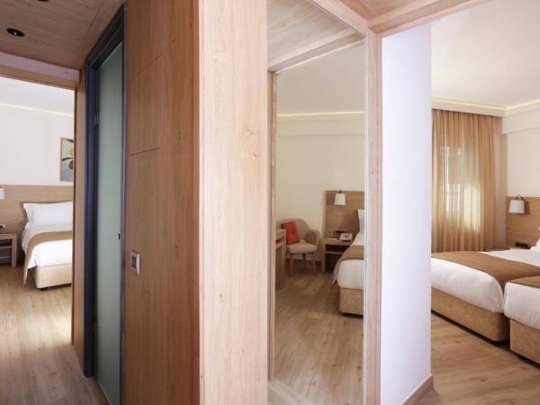 Golden Age Athens Hotel : photo 5 de la chambre suite familiale