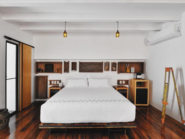 Hotel Los Amantes : photo 6 de la chambre suite supérieure lit king-size