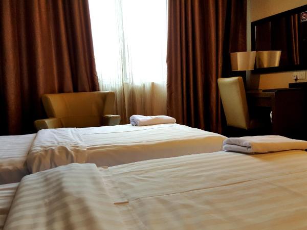 Lintas View Hotel : photo 2 de la chambre chambre lits jumeaux premier