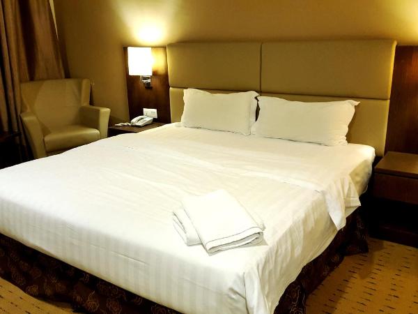 Lintas View Hotel : photo 3 de la chambre chambre lit king-size supérieure