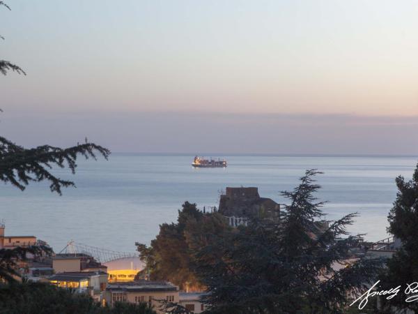 Le ginestre : photo 6 de la chambre chambre double - vue sur mer