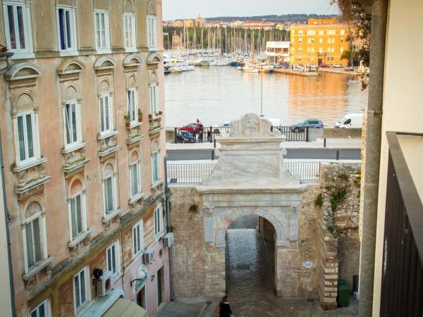 Palazzo Venezia-Adults Only : photo 4 de la chambre chambre double ou lits jumeaux deluxe avec balcon