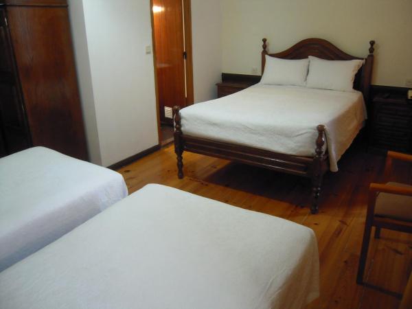 Guesthouse Lusa Atenas : photo 7 de la chambre chambre quadruple