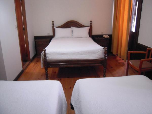 Guesthouse Lusa Atenas : photo 6 de la chambre chambre quadruple