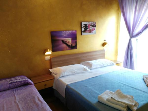 Hotel Simon : photo 3 de la chambre chambre triple