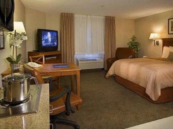 Candlewood Suites San Antonio NW Near SeaWorld, an IHG Hotel : photo 2 de la chambre suite studio