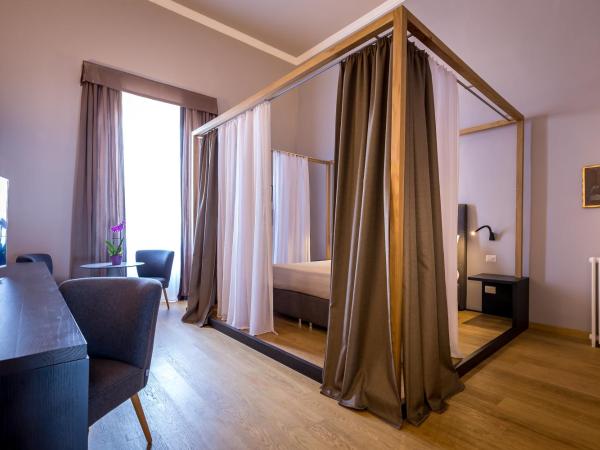 La Torre del Cestello - Residenza d'epoca : photo 4 de la chambre suite - vue sur rivière