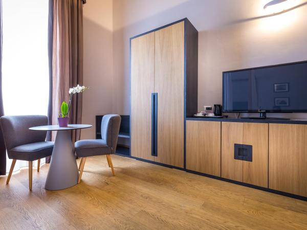 La Torre del Cestello - Residenza d'epoca : photo 6 de la chambre suite junior - vue sur fleuve