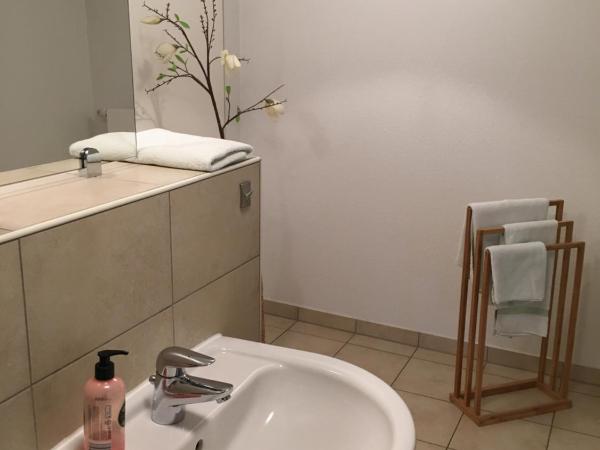 Eberl Hotel Pension München Feldmoching : photo 6 de la chambre chambre double deluxe