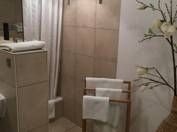 Eberl Hotel Pension München Feldmoching : photo 7 de la chambre chambre double deluxe