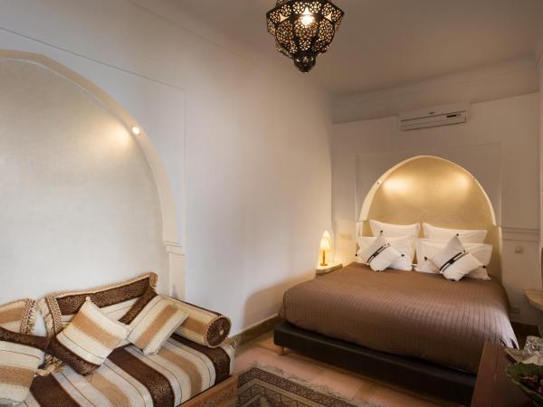 Riad Jnan El Cadi : photo 2 de la chambre chambre double de luxe - vue sur terrasse