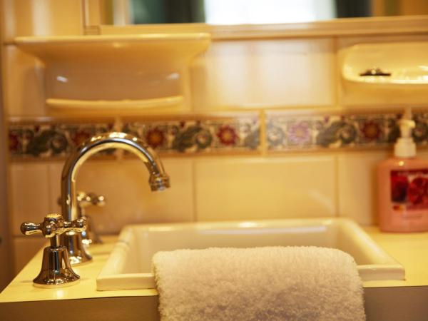 Astor Private Hotel : photo 2 de la chambre chambre lit queen-size