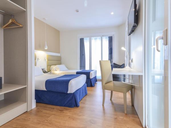 Hotel Miau : photo 5 de la chambre chambre lits jumeaux