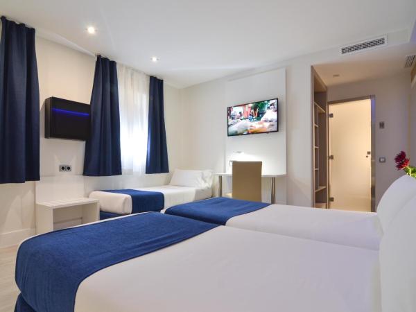 Hotel Miau : photo 3 de la chambre chambre triple