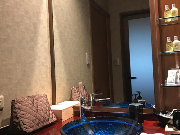 Muromachi Yutone Kyokoyado : photo 7 de la chambre chambre double avec salle de bains privative et tatami au sol - ruri