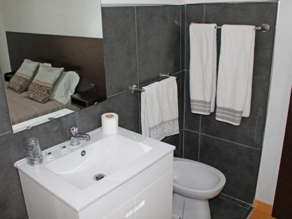 D. Duarte I : photo 6 de la chambre chambre double avec salle de bains commune