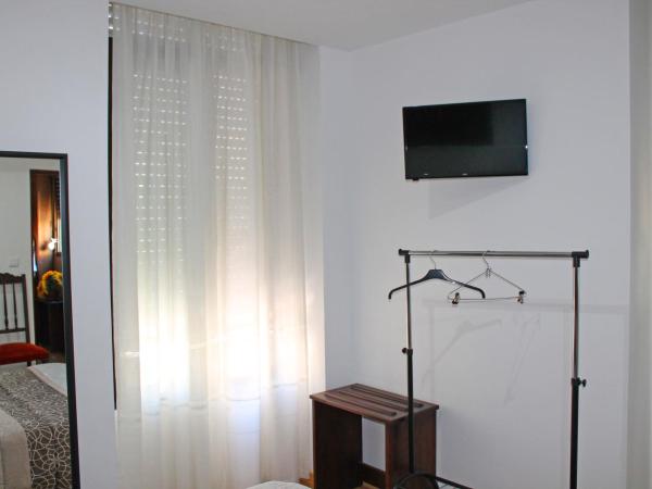 D. Duarte I : photo 5 de la chambre chambre double avec salle de bains commune