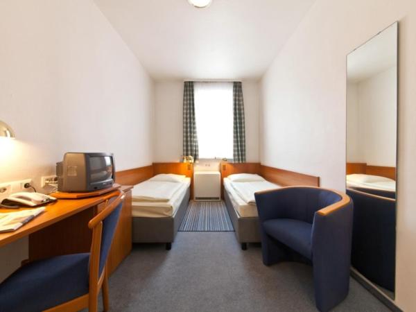 Centrum Hotel Commerz am Bahnhof Altona : photo 3 de la chambre chambre double