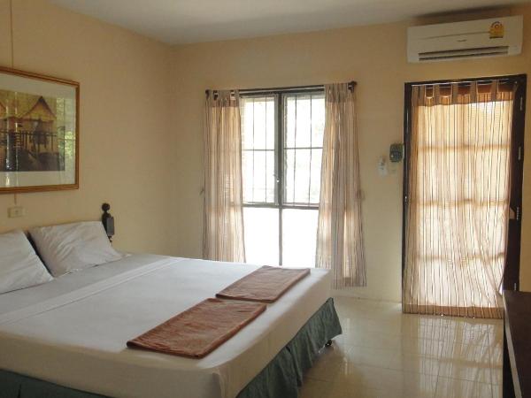 Tropical Garden Bungalow : photo 4 de la chambre chambre double - vue sur jardin