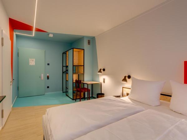 MEININGER Hotel Leipzig Hauptbahnhof : photo 4 de la chambre chambre double