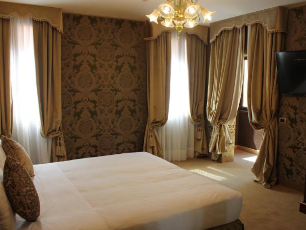 Hotel Casanova : photo 2 de la chambre chambre double ou lits jumeaux supérieure
