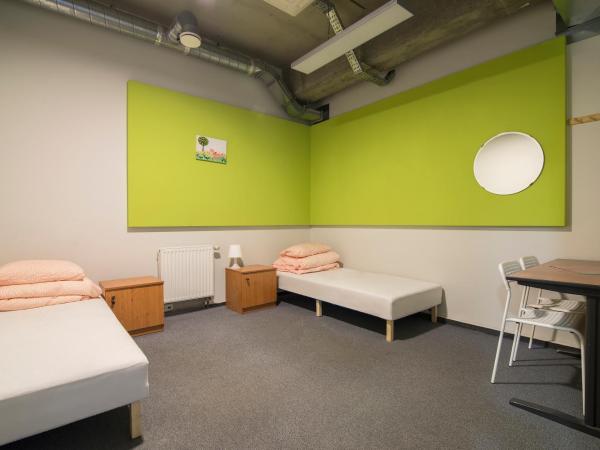 Sea Hostel : photo 4 de la chambre petite chambre double