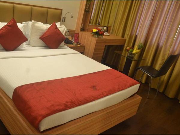 Hotel Plaza : photo 3 de la chambre chambre double ou lits jumeaux exécutive