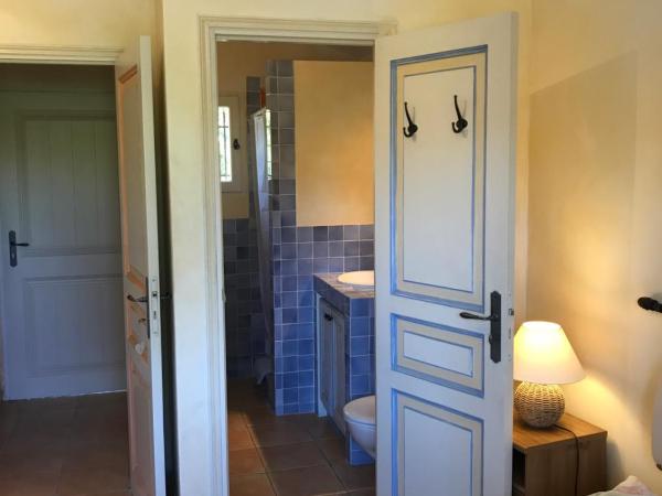 Le Mazet des Mûres : photo 5 de la chambre chambre double