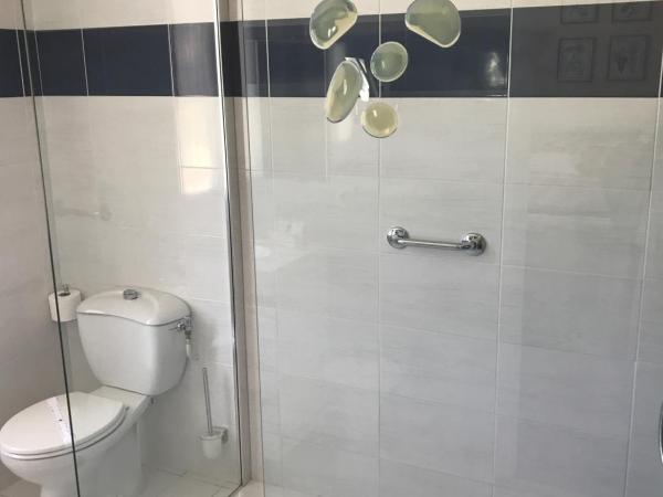 Grand Hotel Moriaz : photo 2 de la chambre chambre double - côté route & vue sur colline