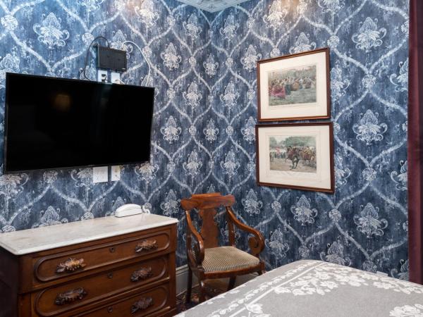 Monte Cristo Bed and Breakfast : photo 2 de la chambre petite chambre lit queen-size
