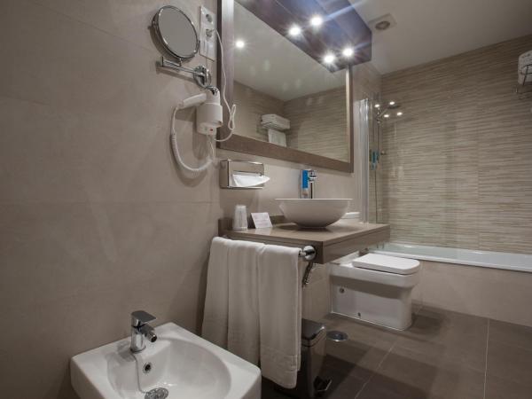 Hotel Don Paco : photo 6 de la chambre chambre double ou lits jumeaux