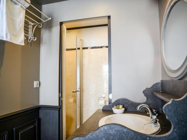 Hôtel Villa-Lamartine : photo 5 de la chambre petite chambre double