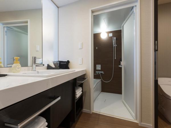 Premier Hotel CABIN PRESIDENT Osaka : photo 3 de la chambre chambre lits jumeaux de luxe - non-fumeurs