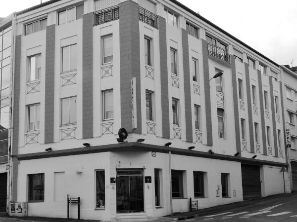 Cit'Hotel Europeen : photo 4 de la chambre chambre double ou lits jumeaux avec baignoire