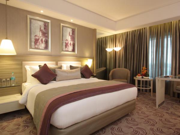 Radisson Hyderabad Hitec City : photo 9 de la chambre chambre supérieure