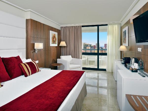 Melia Benidorm : photo 1 de la chambre suite junior the level avec accès au salon exécutif