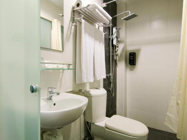 Eight Days Boutique Hotel - Mount Austin : photo 7 de la chambre chambre lit king-size deluxe